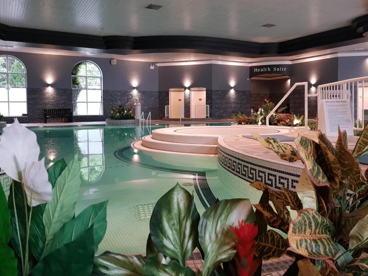 Rochestown Park Hotel & Leisure Centre Cork Bagian luar foto