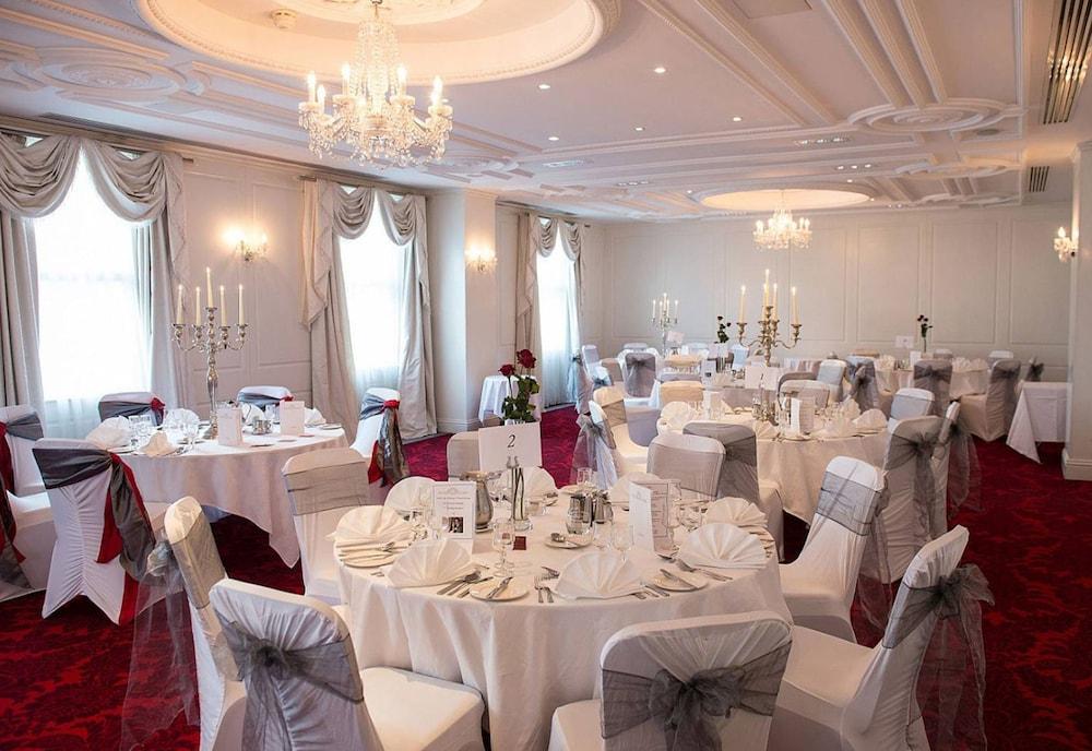 Rochestown Park Hotel & Leisure Centre Cork Bagian luar foto
